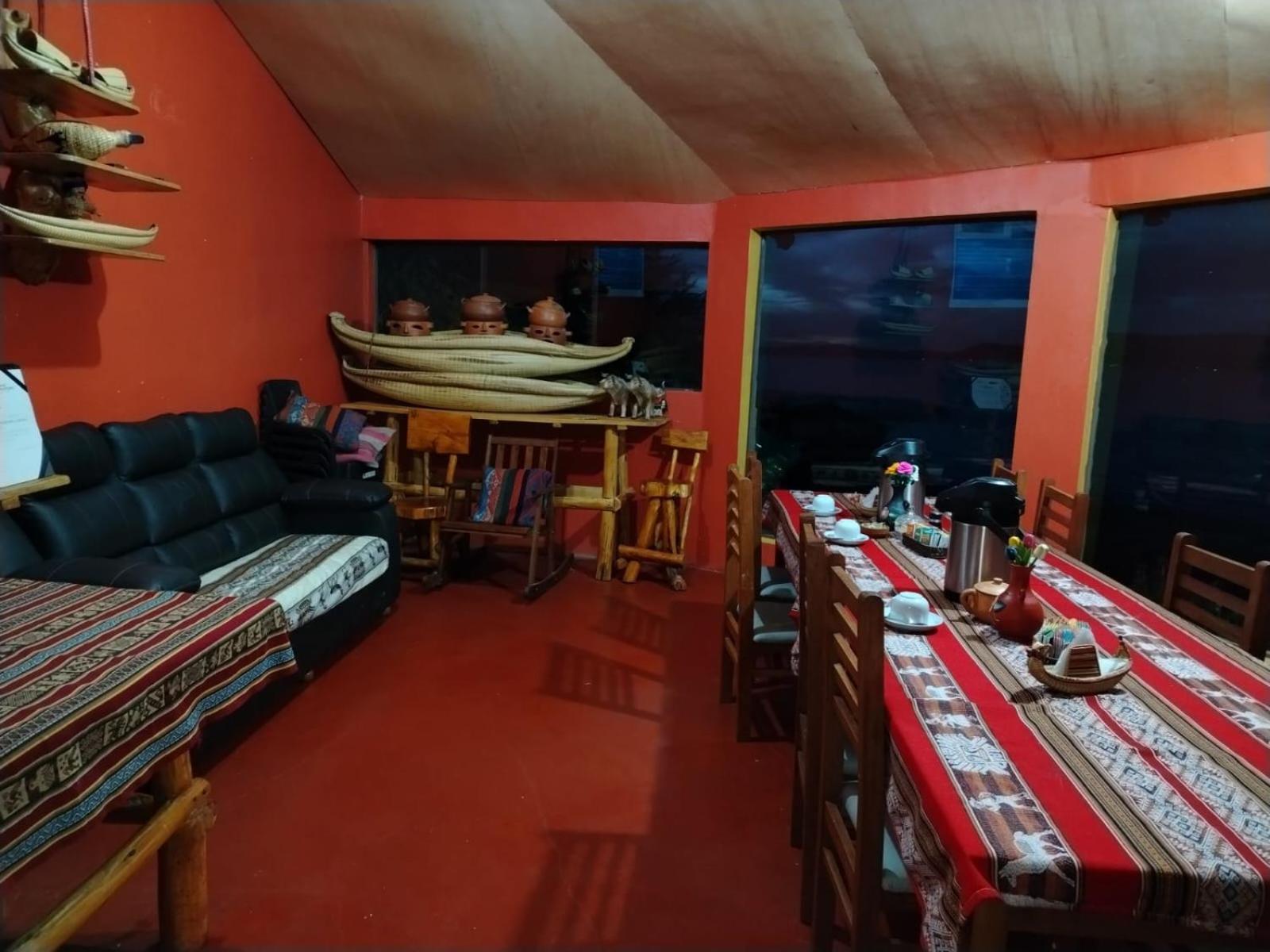 Luquina Utama Lodge Exteriér fotografie
